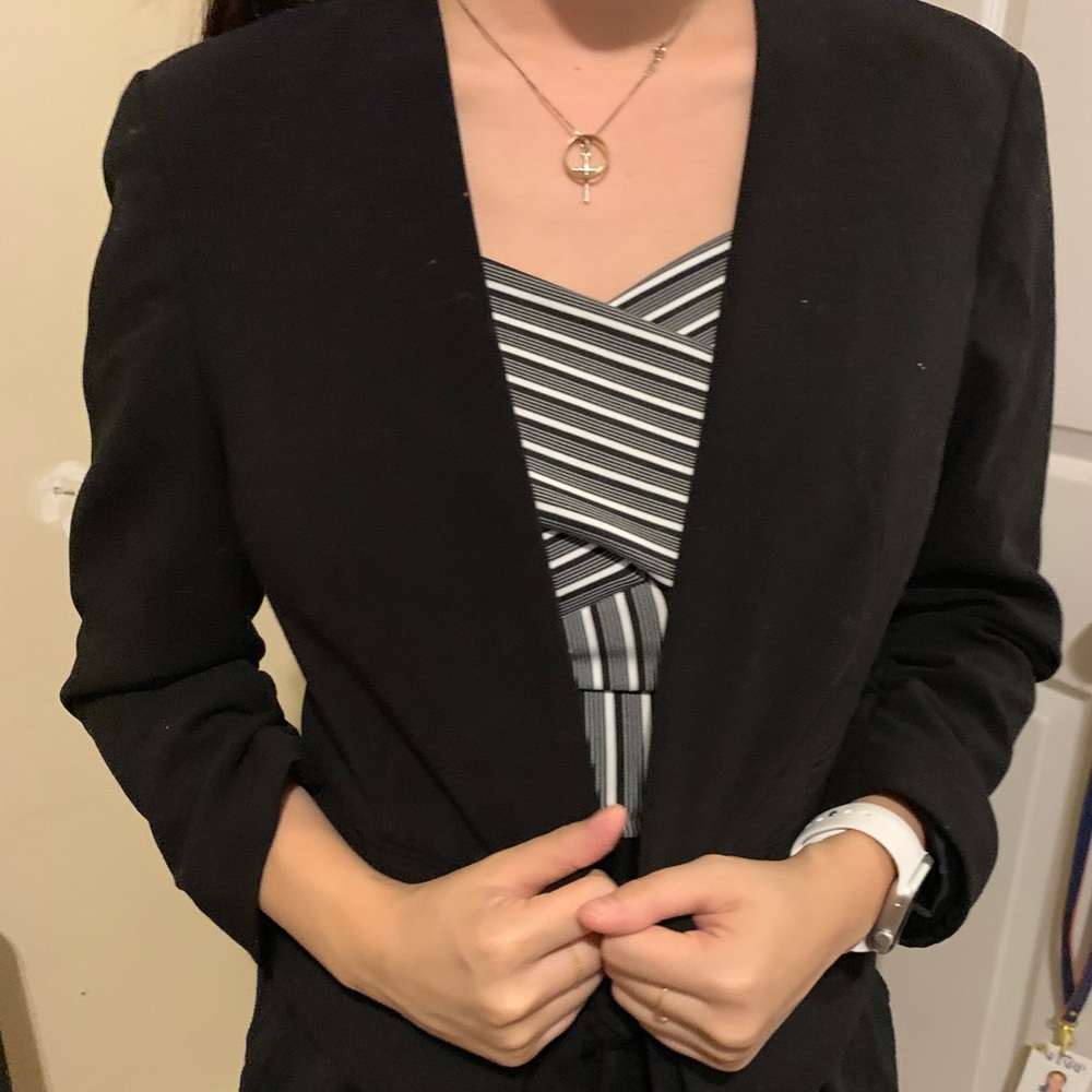 Cropped blazer